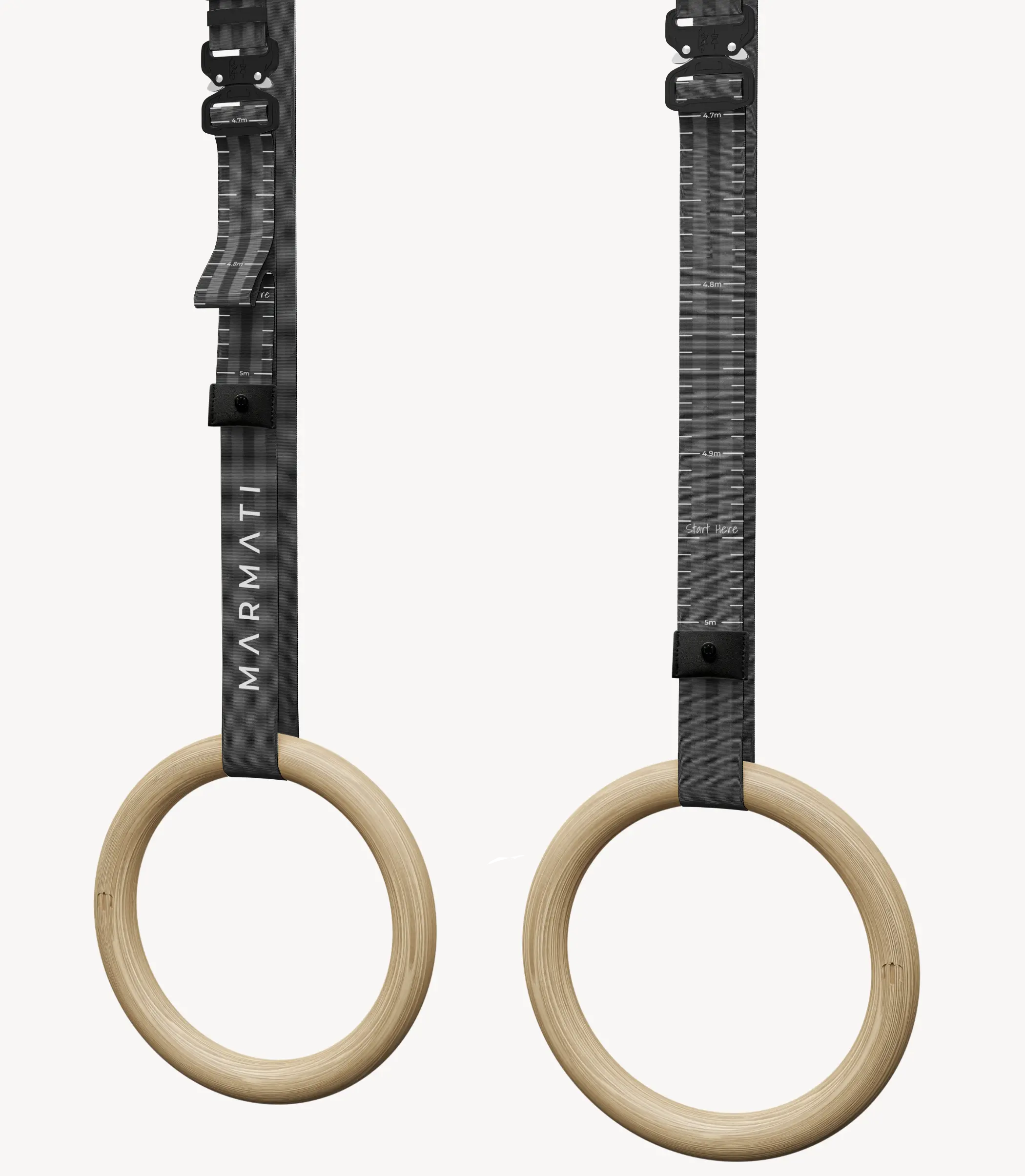 Pair of wooden gymnastic rings with black straps on a white background, featuring the Marmati brand. #color_black #size_28mm