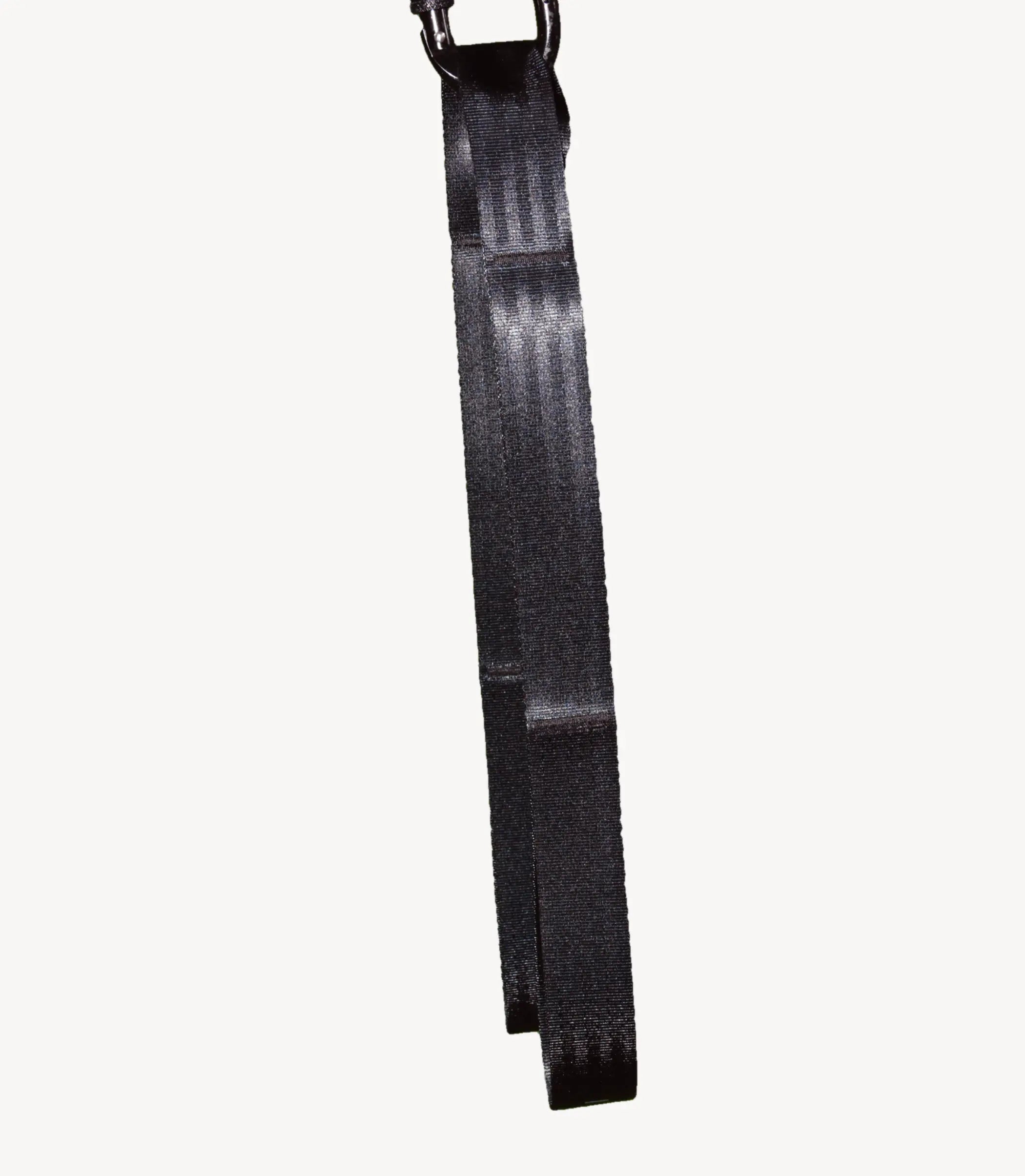 MARMATI LINK™ black suspension strap with multiple connection points for portable strength training. #color_black
